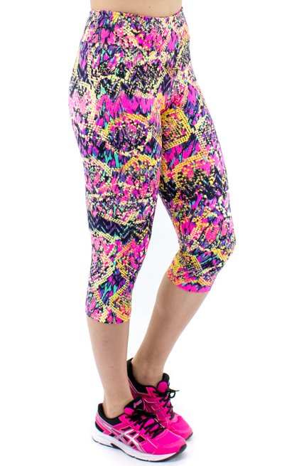Calça Corsário Estampa Abstrata Rosa Pink