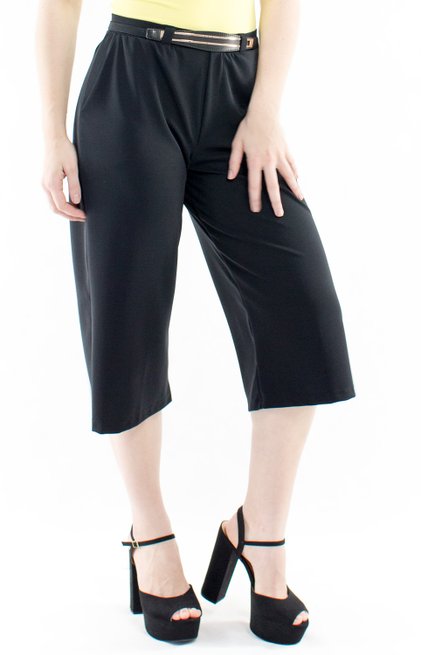 Calça Pantacourt Lisa Preta