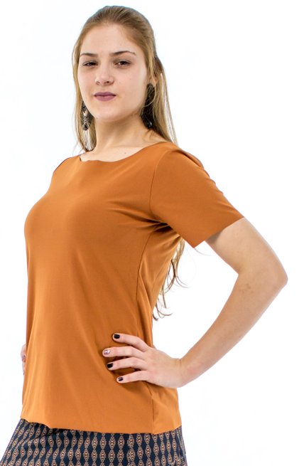Blusa Manga Curta Camurça Lisa Mostarda