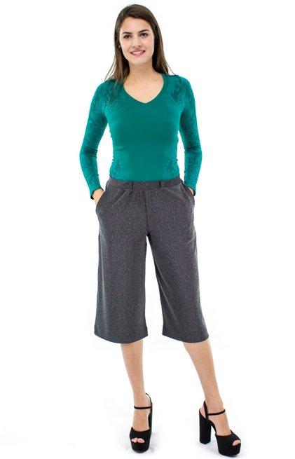 Calça Pantacourt Lisa Preto Acetinado
