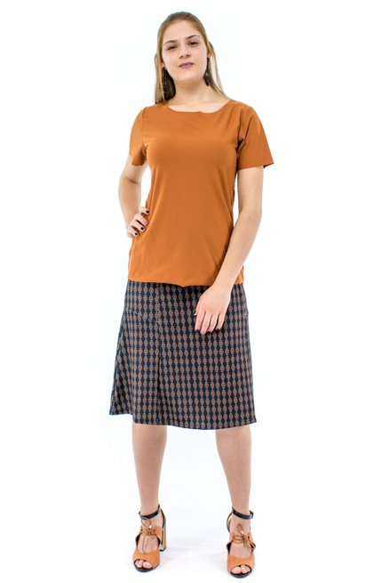 Blusa Manga Curta Camurça Lisa Mostarda