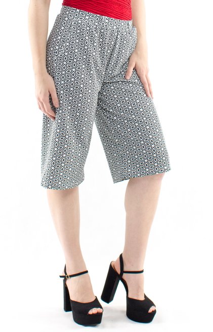 Bermuda Pantacourt Jacquard Estampa Mandala Cinza