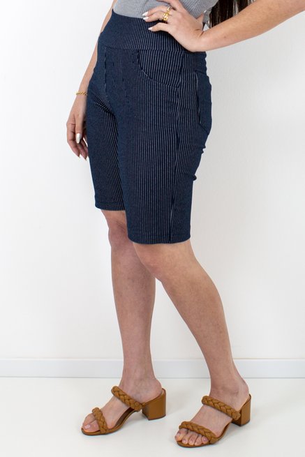 Bermuda Feminina Maria João Jeans Azul com Listras Branca
