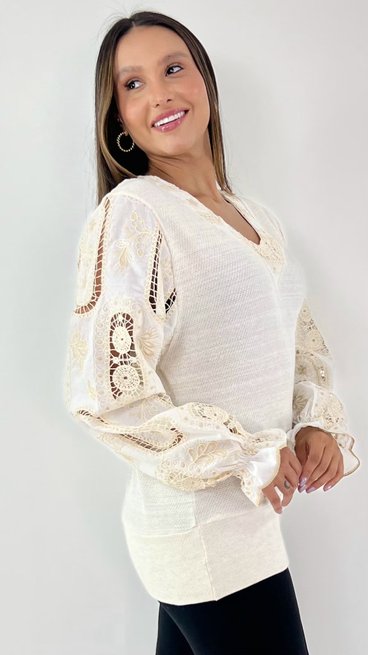 Blusa Feminina Manga Bordada