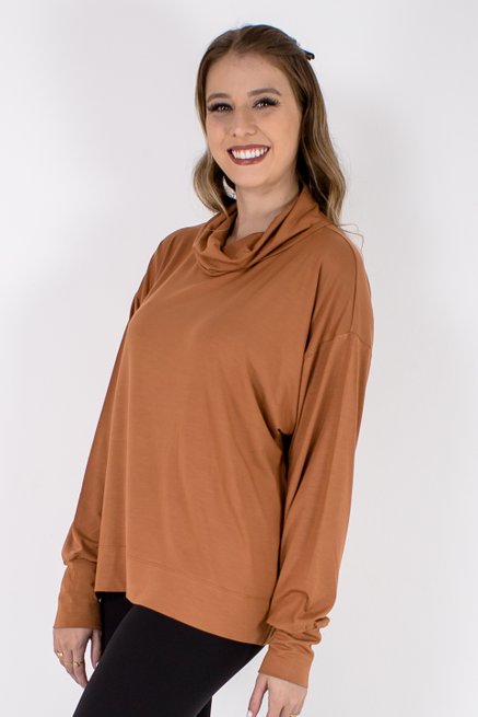 Blusa Feminina Manga Longa Máxi Gola Lisa Camel