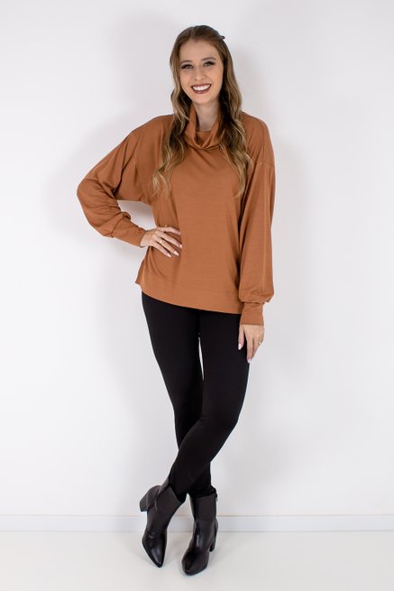 Blusa Feminina Manga Longa Máxi Gola Lisa Camel