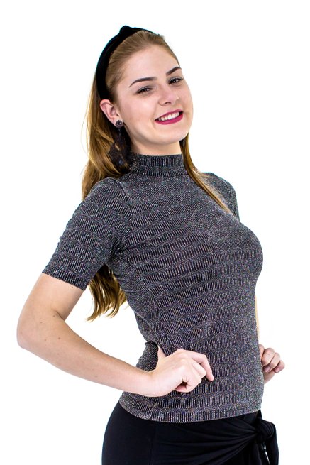 Blusa Manga Curta com Gola Brilho Lisa Cinza