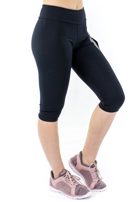 Calça Corsário Fitness Lisa Preta