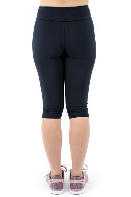 Calça Corsário Fitness Lisa Preta