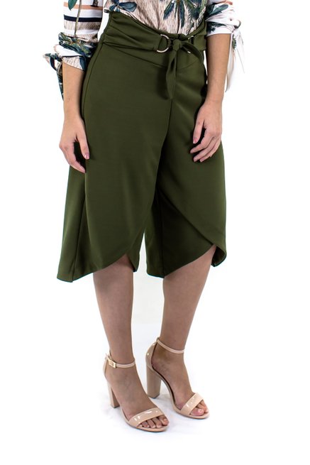 Calça Pantacourt Envelope Lisa Verde Militar