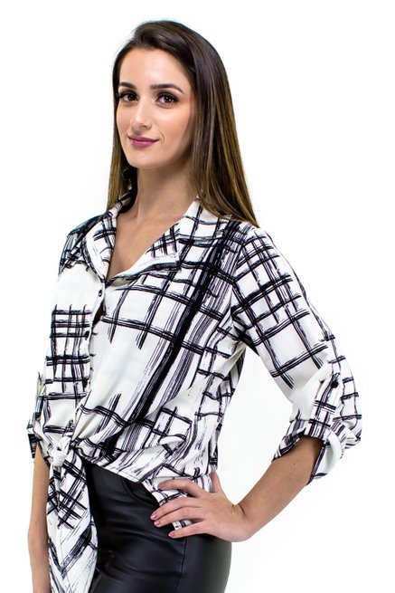 Camisete Cropped Manga 3/4 Estampa Geométrica Branca e Preta