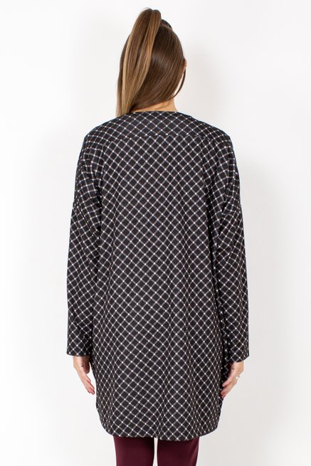 Casaco Gabrielle Alongado Jacquard Xadrez Preto e Branco