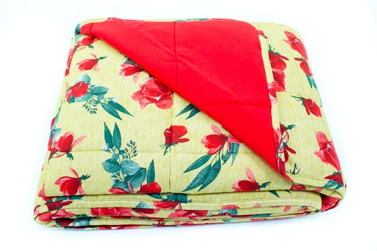 Colcha Malha Casal Queen 2,40mx2,50m Estampa Floral Caramelo e Vermelho