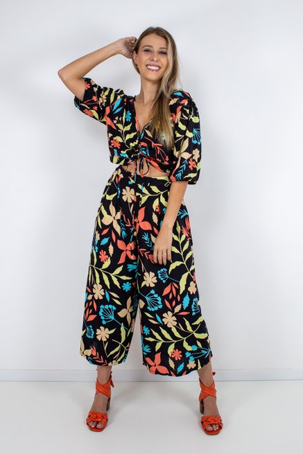 Conjunto Feminino Manga Curta Pantacourt Cropped Estampado