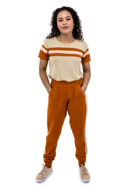 Conjunto Manga Curta Moletin Liso Bege e Laranja