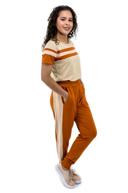 Conjunto Manga Curta Moletin Liso Bege e Laranja