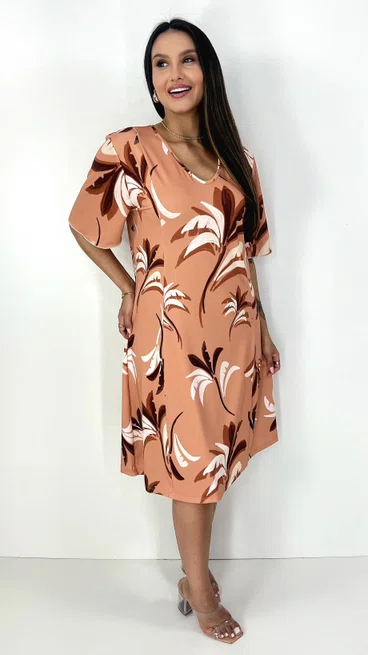 Vestido Feminino Manga Curta Estampado em Tons de Marrom