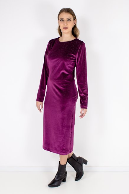 Vestido Feminino Manga Longa em Veludo Liso