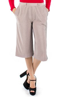 Calça Pantacourt Lisa Nude Acetinado