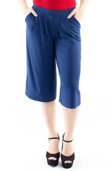 Calça Pantacourt Viscolycra Lisa Azul Marinho