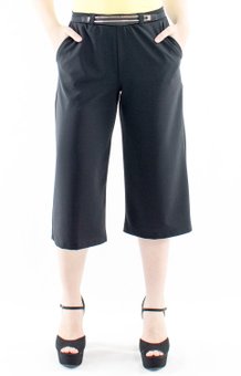 Calça Pantacourt Lisa Preta